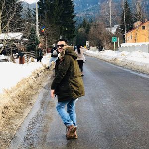 Meet your Posher, Ion